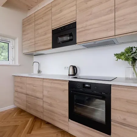 With Balcony - Rejtana 10 *